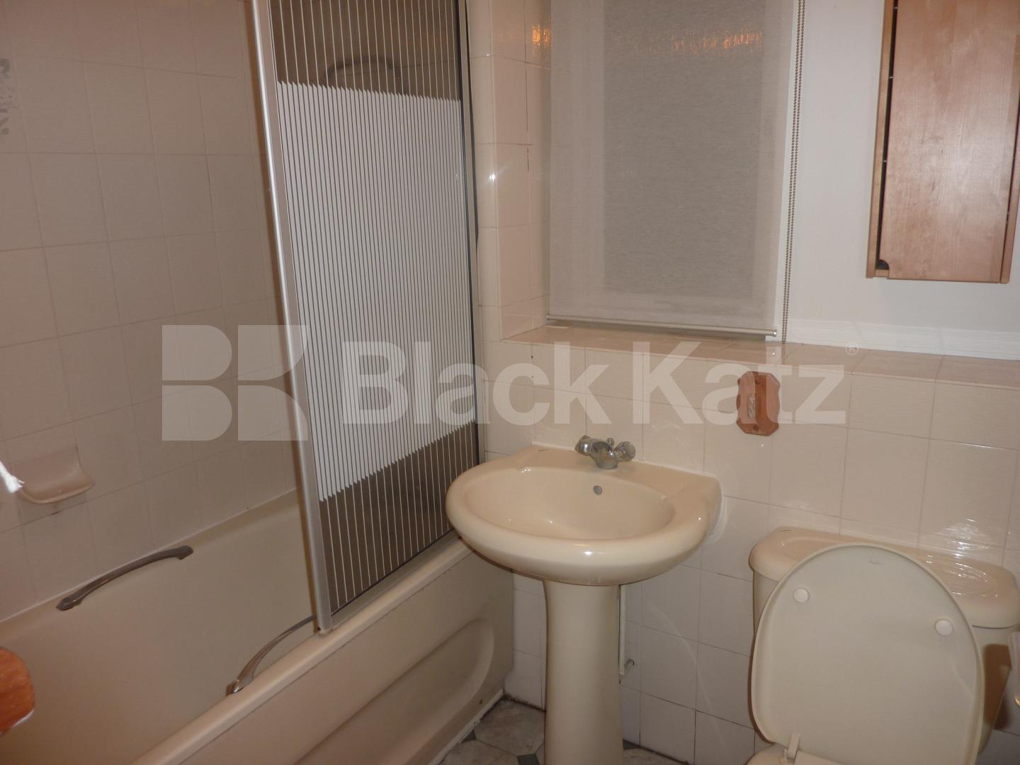 			NEW INSTRUCTION!, 1 Bedroom, 1 bath, 1 reception Flat			 Bunning Way, CALEDONIAN ROAD